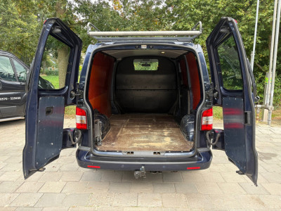 Volkswagen Transporter 2.0 TDI L1H1|NAP|140PK|trekhaak*2500KG*|airco|cruise|parkeersensoren achter|lichtmetalen velgen|imperiaal foto 8