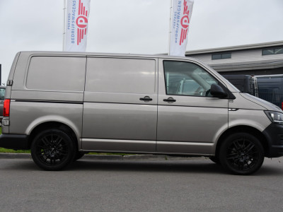 Volkswagen Transporter 2.0 TDI L1H1 PB Edition Camera, Airco, Trekhaak, Multimedia, 85pk, Radio, Uniek! foto 10