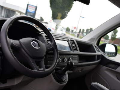 Volkswagen Transporter 2.0 TDI L1H1 PB Edition Camera, Airco, Trekhaak, Multimedia, 85pk, Radio, Uniek! foto 12
