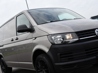 Volkswagen Transporter 2.0 TDI L1H1 PB Edition Camera, Airco, Trekhaak, Multimedia, 85pk, Radio, Uniek! foto 15