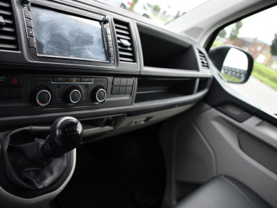 Volkswagen Transporter 2.0 TDI L1H1 PB Edition Camera, Airco, Trekhaak, Multimedia, 85pk, Radio, Uniek! foto 16
