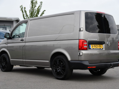 Volkswagen Transporter 2.0 TDI L1H1 PB Edition Camera, Airco, Trekhaak, Multimedia, 85pk, Radio, Uniek! foto 3