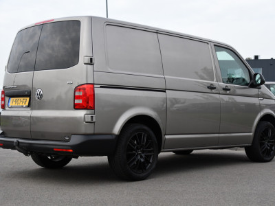 Volkswagen Transporter 2.0 TDI L1H1 PB Edition Camera, Airco, Trekhaak, Multimedia, 85pk, Radio, Uniek! foto 6