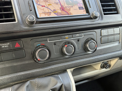 Volkswagen Transporter 2.0 TDI L1H1 Trekhaak Imperiaal Airco 19