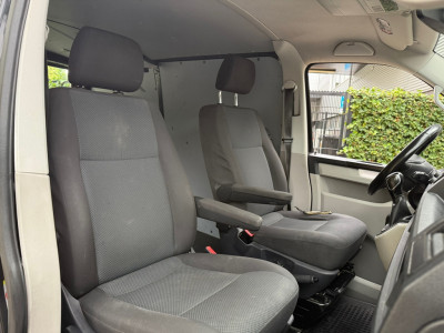 Volkswagen Transporter 2.0 TDI L1H2 Highline Automaat EX BTW Airco foto 9