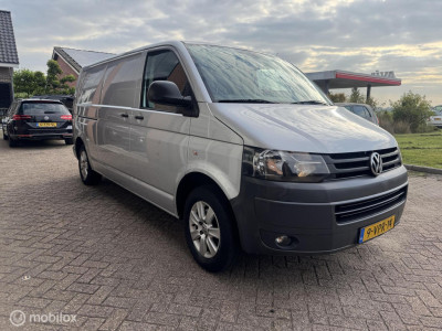 Volkswagen Transporter 2.0 TDI L2 140 pk lange uitvoering . foto 3