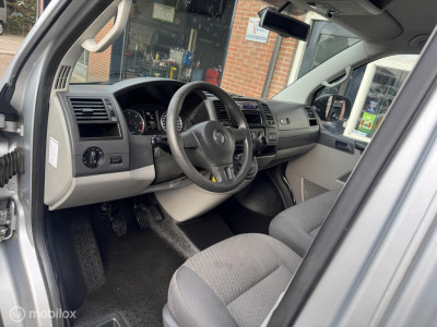 Volkswagen Transporter 2.0 TDI L2 140 pk lange uitvoering . foto 7