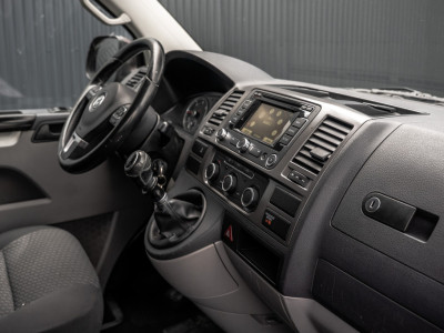 Volkswagen Transporter 2.0 TDI L2H1 | 140 PK | 5-Zits | Cruise | Airco | Trekhaak 2