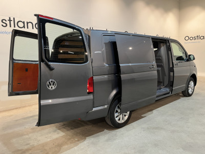 Volkswagen Transporter 2.0 TDI L2H1 150 PK Automaat / Euro 6 / Airco / CarPlay / Cruise Control / Navigatie / Trekhaak / PDC / 37.200 KM !! MARGE !!! 18