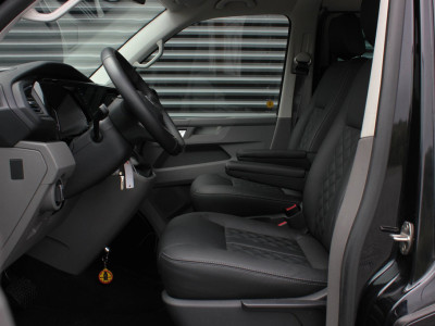 Volkswagen Transporter 2.0 TDI L2H1 150PK BULLI DC DUBBEL CABINE / JB-EDITION / FULL OPTIONS / LEDER BEKLEDING / FULL BLACK/ APPLE 13