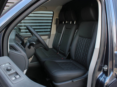 Volkswagen Transporter 2.0 TDI L2H1 150PK JB-EDITION / PDC / VERLAGINGSVEREN / LEDEREN BEKLEDING / FULL / APPLE CARPLAY /NAVIGATIE foto 14