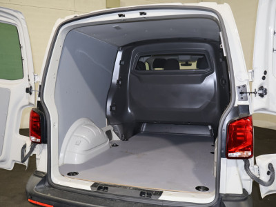 Volkswagen Transporter 2.0 TDI L2 H1 150pk Automaat DC foto 15