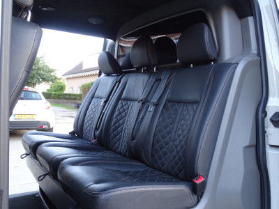 Volkswagen Transporter 2.0 TDI L2H1 204PK ABT / ALCANTARE HEMEL / LEDEREN BEKLEDING / SPORTUITLAAT / APPLE CARPLAY foto 11