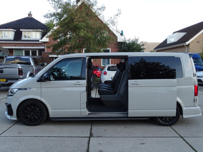 Volkswagen Transporter 2.0 TDI L2H1 204PK ABT / ALCANTARE HEMEL / LEDEREN BEKLEDING / SPORTUITLAAT / APPLE CARPLAY foto 12