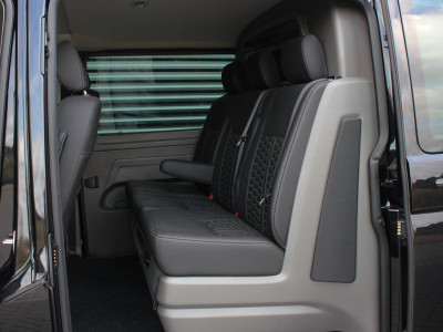 Volkswagen Transporter 2.0 TDI L2H1 204PK BULLI DC DUBBEL CABINE / JB-EDITION / FULL OPTIONS / LEDER BEKLEDING / FULL BLACK /APPLE 18