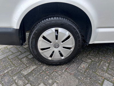 Volkswagen Transporter 2.0 TDI L2H1 28 110PK | AIRCO | NAVI | PDC | Cruise Control | DAB+ foto 12