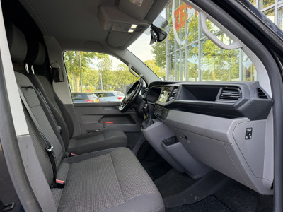Volkswagen Transporter 2.0 TDI L2H1 28 ZB-Edition | NL-auto | 1e Eig | Carplay | Camera | Trekhaak foto 13