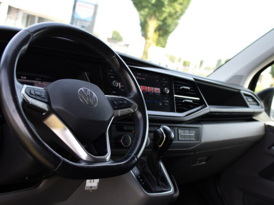 Volkswagen Transporter 2.0 TDI L2H1 30 Bulli Virtual, Cruise, Camera, Carplay, LED, Automaat, 150pk, Multimedia, Sensoren, Airco, Uniek! foto 2
