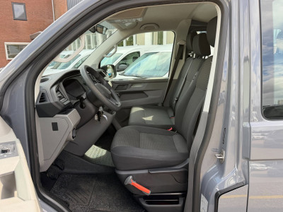 Volkswagen Transporter 2.0 TDI L2H1 30 DC / 6 pers / App connect / Dubbel cabine foto 3