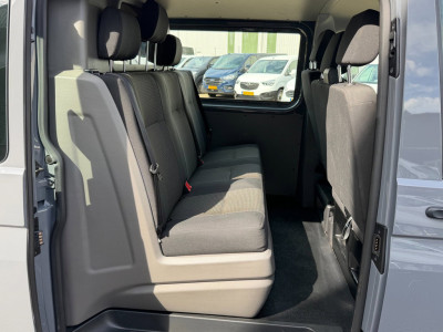 Volkswagen Transporter 2.0 TDI L2H1 30 DC / 6 pers / App connect / Dubbel cabine foto 5