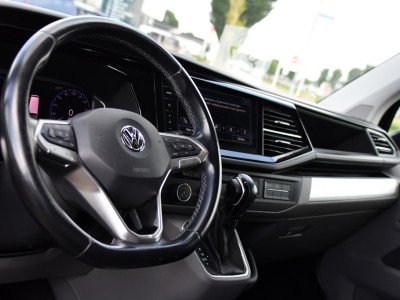 Volkswagen Transporter 2.0 TDI L2H1 30 DC Bulli Black Edition Adaptieve Cruise, Virtual, Camera, Carplay, Stoelverwarming, LED, 2 x Schuifdeur, Automaat, Trekhaak, Sensoren, Uniek! foto 12