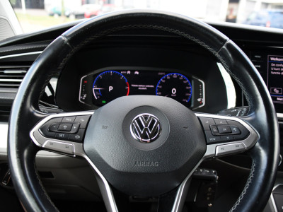Volkswagen Transporter 2.0 TDI L2H1 30 DC Bulli Black Edition Adaptieve Cruise, Virtual, Camera, Carplay, Stoelverwarming, LED, 2 x Schuifdeur, Automaat, Trekhaak, Sensoren, Uniek! foto 14