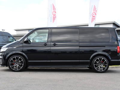 Volkswagen Transporter 2.0 TDI L2H1 30 DC Bulli Black Edition Adaptieve Cruise, Virtual, Camera, Carplay, Stoelverwarming, LED, 2 x Schuifdeur, Automaat, Trekhaak, Sensoren, Uniek! foto 9