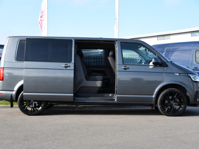 Volkswagen Transporter 2.0 TDI L2H1 30 DC Bulli Virtual, Adpatieve Cruise, Carplay, LED, Leder, Stoelverwarming, Trekhaak, Automaat, Uniek! foto 11