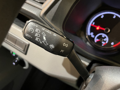Volkswagen Transporter 2.0 TDI L2H1 4Motion 4X4 150 PK Servicebus / Sortimo Inrichting / Euro 6 / 220V. / Airco / CarPlay / Camera / Trekhaak / Cruise Control / Navigatie / Klep foto 11