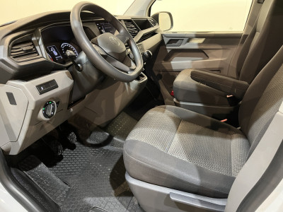 Volkswagen Transporter 2.0 TDI L2H1 4Motion 4X4 150 PK Servicebus / Sortimo Inrichting / Euro 6 / 220V. / Airco / CarPlay / Camera / Trekhaak / Cruise Control / Navigatie / Klep foto 6