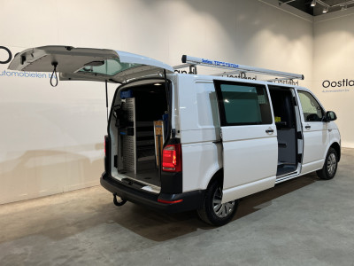 Volkswagen Transporter 2.0 TDI L2H1 4Motion 4X4 150 PK / Servicebus / Sortimo Inrichting / Euro 6 / Airco / Camera / Trekhaak / Cruise Control / Navigatie / Klep / Imperiaal foto 2