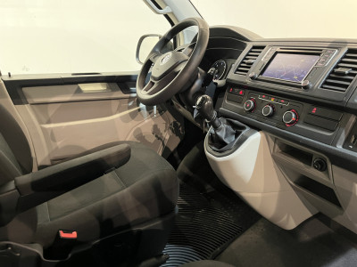 Volkswagen Transporter 2.0 TDI L2H1 4Motion 4X4 150 PK / Servicebus / Sortimo Inrichting / Euro 6 / Airco / Camera / Trekhaak / Cruise Control / Navigatie / Klep / Imperiaal foto 3