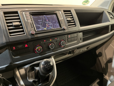 Volkswagen Transporter 2.0 TDI L2H1 4Motion 4X4 150 PK / Servicebus / Sortimo Inrichting / Euro 6 / Airco / Camera / Trekhaak / Cruise Control / Navigatie / Klep / Imperiaal foto 7