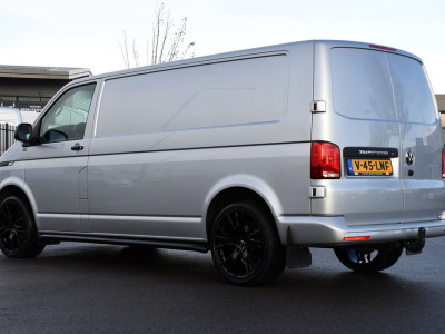 Volkswagen Transporter 2.0 TDI L2H1 ABT Edition Carplay, Stoelverwarming, Sensoren, Adapteive Cruise, LED, 150pk, Automaat, Standkachel, Multimedia, Uniek! foto 3