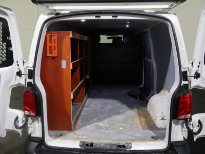 Volkswagen Transporter 2.0 TDI L2 H1 Airco Imperiaal foto 15