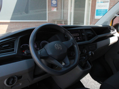 Volkswagen Transporter 2.0 TDI L2H1 App connect / Imperiaal / Camera / Trekhaak / 3 zits 14