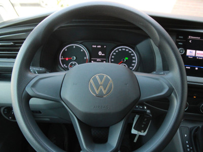 Volkswagen Transporter 2.0 TDI L2H1 Automaat 150PK / Camera / App connect / Navi 17