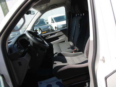 Volkswagen Transporter 2.0 TDI L2H1 Automaat 150PK / Camera / App connect / Navi 3