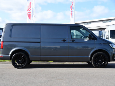 Volkswagen Transporter 2.0 TDI L2H1 Bulli Virtual, Adaptieve Cruise, Camera, Carplay, LED, 150pk, Stoelverwarming, Multimedia, Sensoren, Trekhaak, Uniek! foto 10