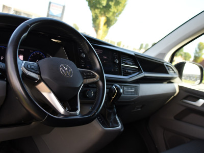 Volkswagen Transporter 2.0 TDI L2H1 Bulli Virtual, Adaptieve Cruise, Camera, Carplay, LED, 150pk, Stoelverwarming, Multimedia, Sensoren, Trekhaak, Uniek! foto 2