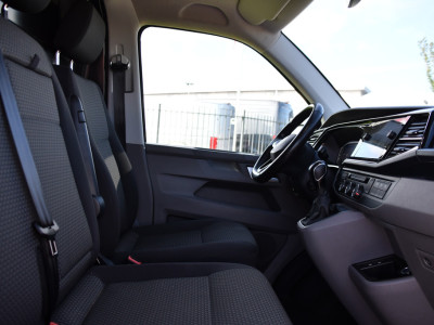Volkswagen Transporter 2.0 TDI L2H1 Bulli Virtual, Adaptieve Cruise, Camera, Carplay, LED, 150pk, Stoelverwarming, Multimedia, Sensoren, Trekhaak, Uniek! foto 20