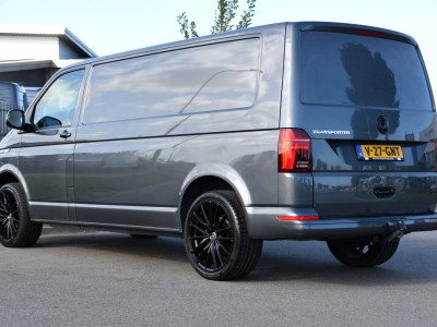 Volkswagen Transporter 2.0 TDI L2H1 Bulli Virtual, Adaptieve Cruise, Camera, Carplay, LED, 150pk, Stoelverwarming, Multimedia, Sensoren, Trekhaak, Uniek! foto 3