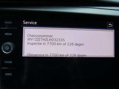 Volkswagen Transporter 2.0 TDI L2H1 Comfort / Navi / App connect / Cruise / Trekhaak 16
