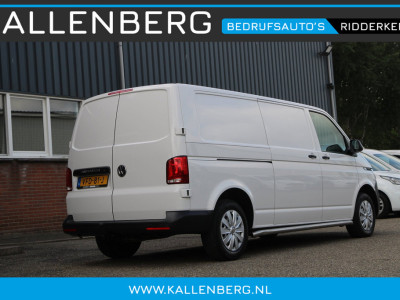 Volkswagen Transporter 2.0 TDI L2H1 Comfort / Navi / App connect / Cruise / Trekhaak 2