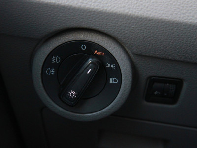 Volkswagen Transporter 2.0 TDI L2H1 Comfort / Navi / App connect / Cruise / Trekhaak 20