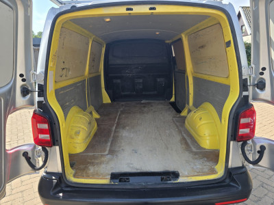 Volkswagen Transporter 2.0 TDI L2H1 Comfortline, AC,Cam,Trekhaak. foto 6