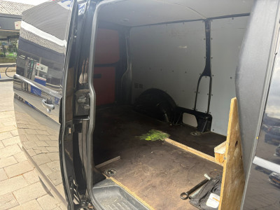 Volkswagen Transporter 2.0 TDI L2H1 Comfortline|NAP|airconditioning|cruise control|bluetooth|5 versnellingen|elektrisch pakket 10