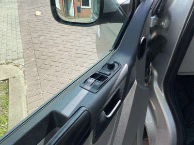 Volkswagen Transporter 2.0 TDI L2H1 DC Comfortline / Airco / 2012 / Euro5 / Navigatie / Cruise Control / PDC/APK 11-4-2027 / 140PK foto 11
