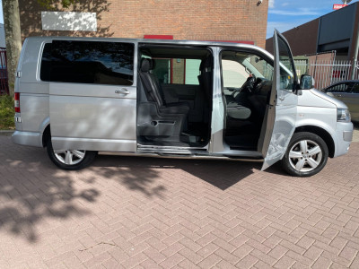 Volkswagen Transporter 2.0 TDI L2H1 DC Comfortline / Airco / 2012 / Euro5 / Navigatie / Cruise Control / PDC/APK 11-4-2027 / 140PK foto 4