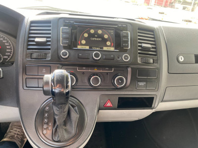 Volkswagen Transporter 2.0 TDI L2H1 DC Comfortline / Automaat / Airco / Navigatie / Euro5 / 180PK / Cruise Control / PDC / Sport / foto 3